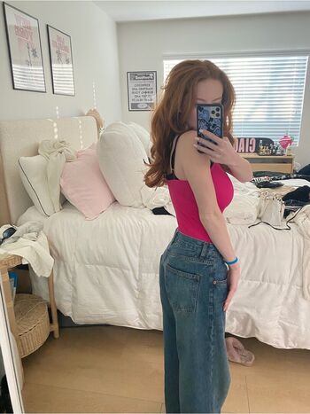 Francesca capaldi page 4 image