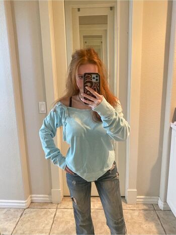 Francesca capaldi page 3 image
