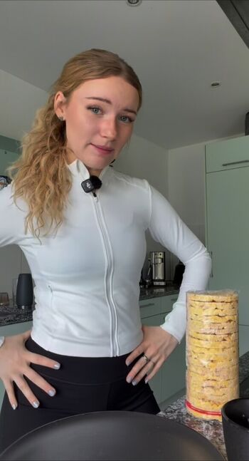 Francesca dougan image