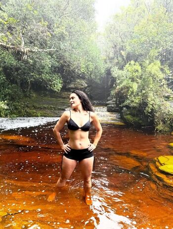 Franciely freduzeski image