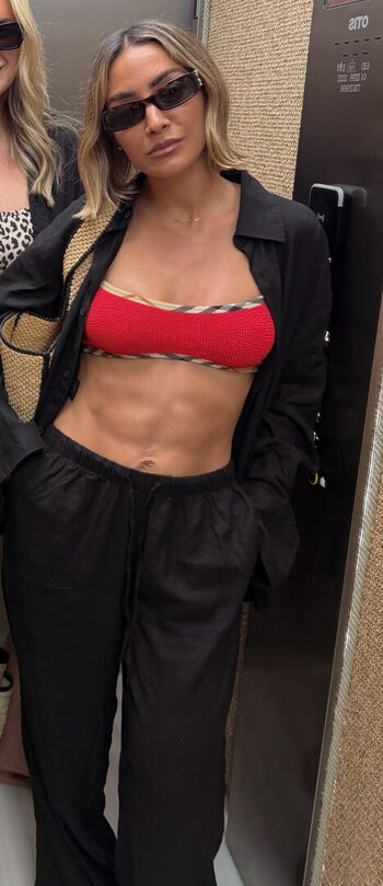Frankie bridge 1 page 3 image