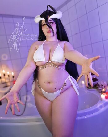 Fyly cosplays page 6 image