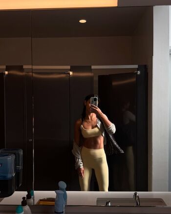 Gabbie sul page 5 image