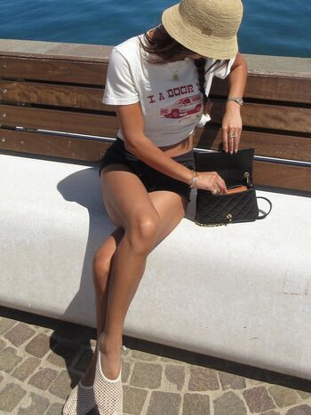 Gabbie sul page 2 image