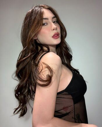 Gabriela zambrozuski image