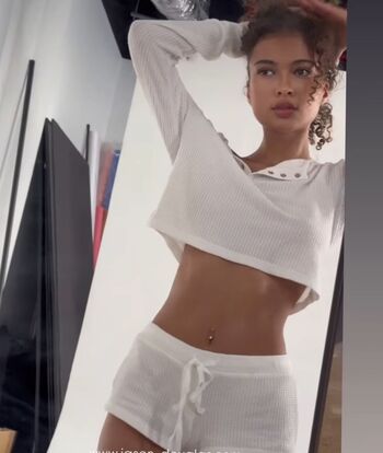 Gabriella lewandowski image