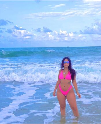 Gabriella muniz 1 page 2 image