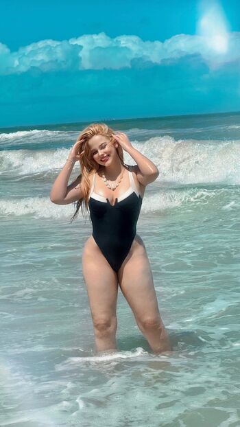 Gabrielle corra image