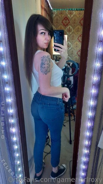 Gamergirlroxy page 2 image