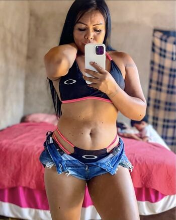 Gatas de manaus image