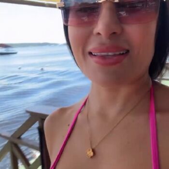 Gatas de manaus image