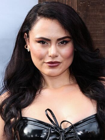 Geraldinemoreno image