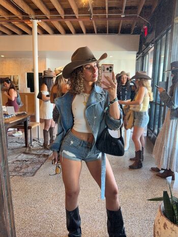 Gia duddy 1 page 2 image