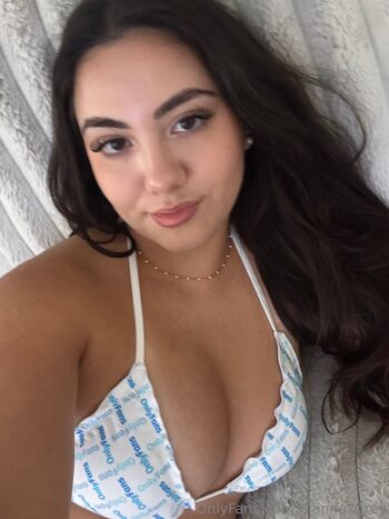 Giannagreyx page 2 image