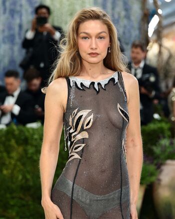 Gigi hadid image