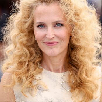 Gillian anderson image