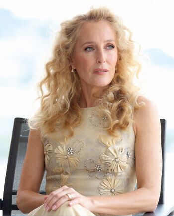 Gillian anderson image