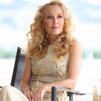 Gillian anderson image