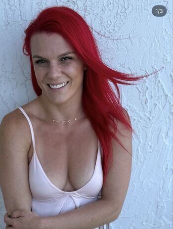 Gillian robertson image