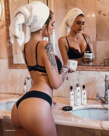 Ginevra lambruschi image