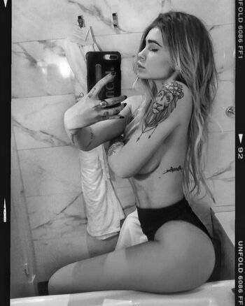 Ginevra lambruschi image