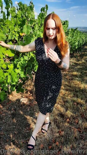 Ginger hotwifevip image