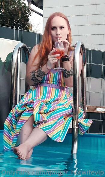 Ginger hotwifevip image