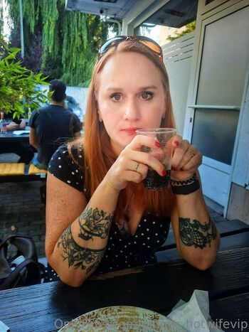Ginger hotwifevip image