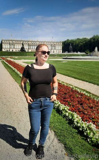Ginger hotwifevip image