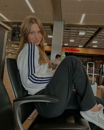 Giovanna amaral image