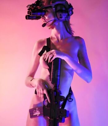 Girls with guns image