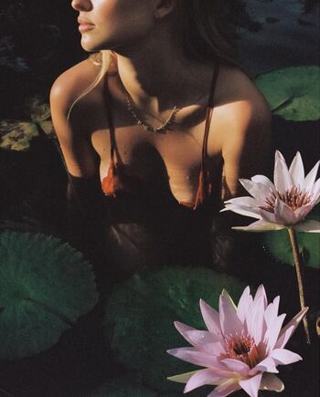 Giselle adora brune image