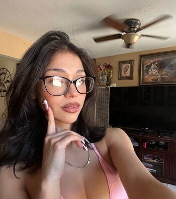 Giselle pena image