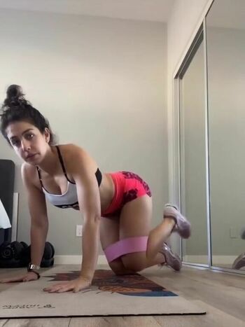 Giselle zarur image