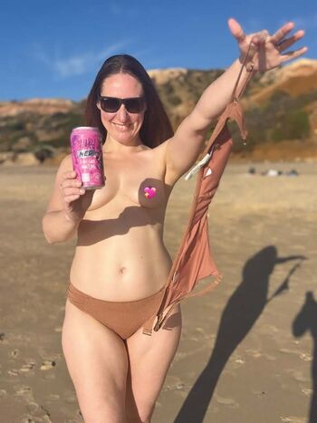 Globalcraftbeergirl image