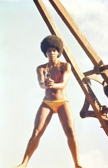 Gloria Hendry