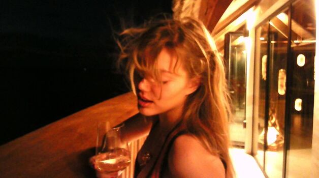 Grace van dien image