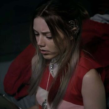 Grace van dien image