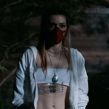 Grace van dien image