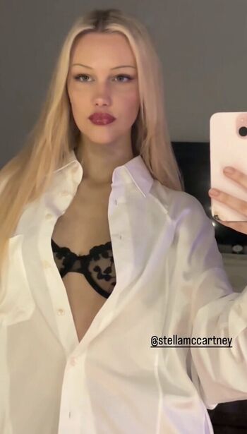 Grace vanderwaal image