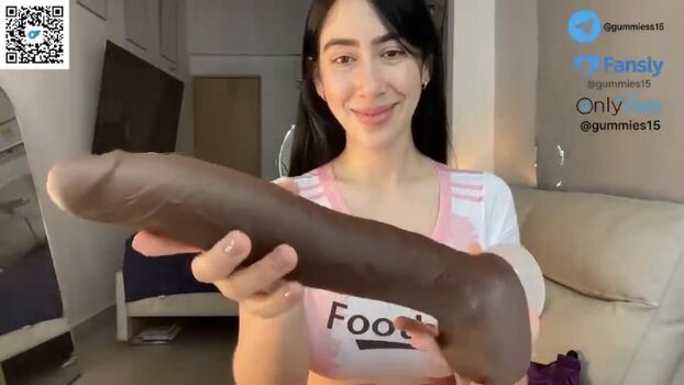 Gummies15 or saralia page 2 image