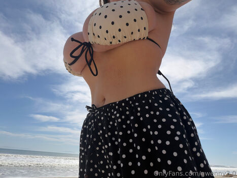 Gwenny2 0 page 3 image