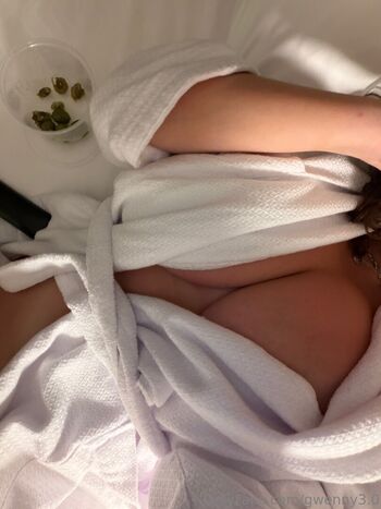 Gwenny2 0 page 2 image