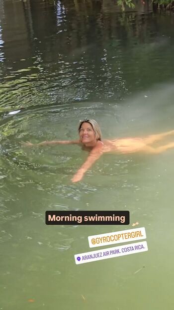 Gyrocopter girl image