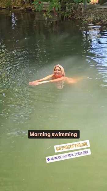 Gyrocopter girl image