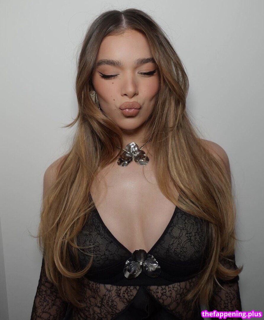 Hailee Steinfeld