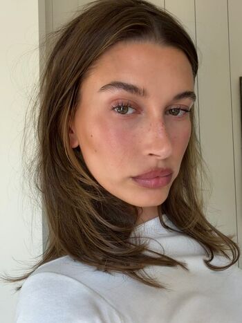 Hailey baldwin bieber image