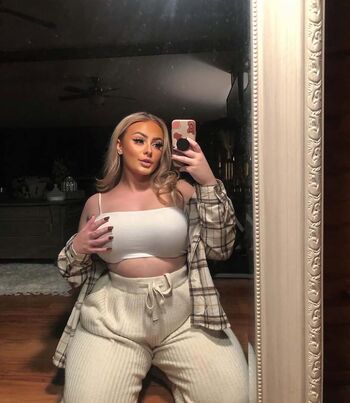 Hailey brown 1 image