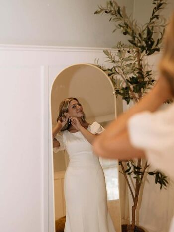 Hailey johnson image