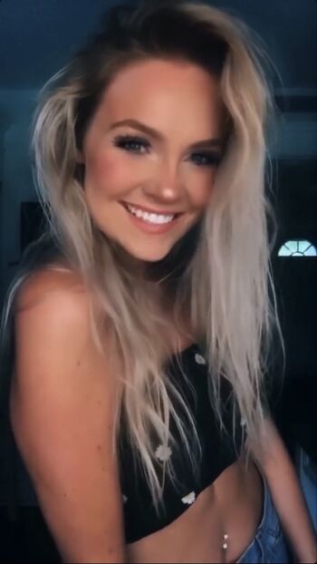 Hailey malles page 2 image